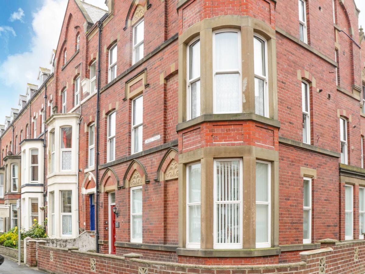 St Hilda'S Corner House Apartment Whitby Exterior photo